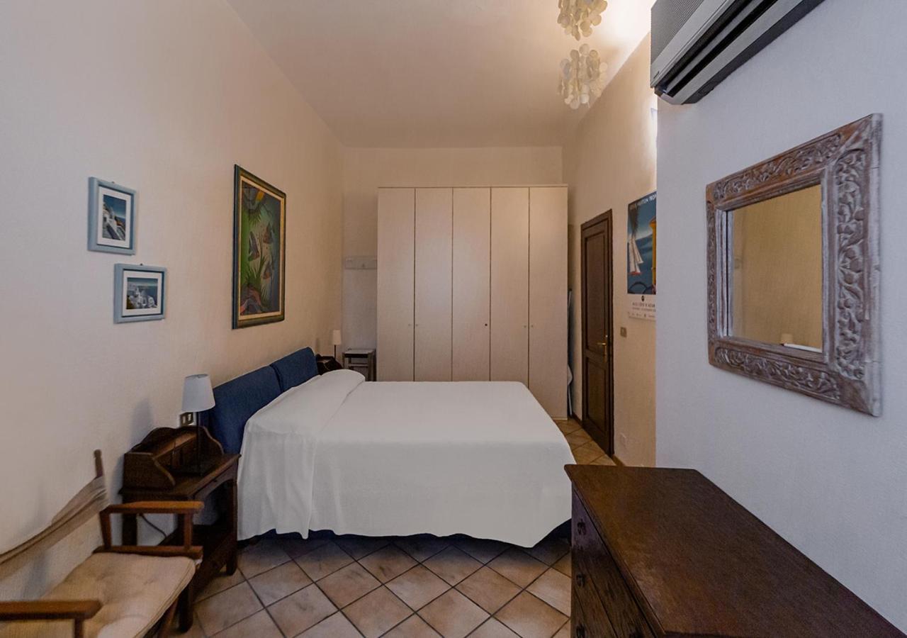 Murphy Holiday Home - Residenza Italia La Maddalena  Exterior photo